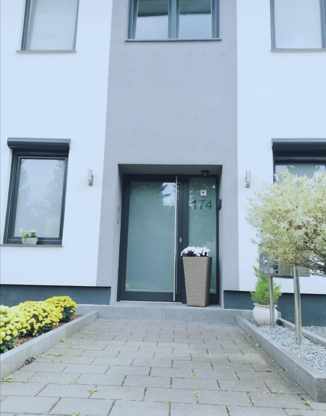 Sleep Well Apartments Detmold - Tempur Beds- Neu - Top Lage - Free Parking - Wifi Extérieur photo